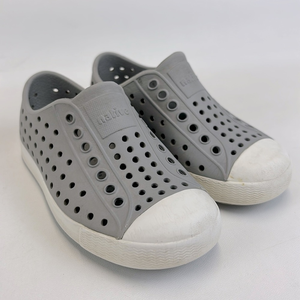 NATIVE Jefferson Gray SlipOn Water Shoes Kids Size C8